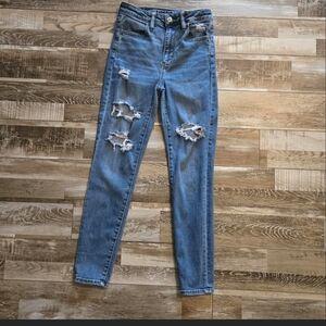 American Eagle Outfitters Ripped Light Blue Jegging
